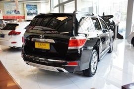 2013款丰田汉兰达2.7L两驱探索版(7座)