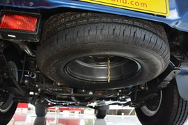 2013款郑州日产帕拉丁2.4L手动豪华型