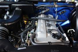 2013款郑州日产帕拉丁2.4L手动豪华型