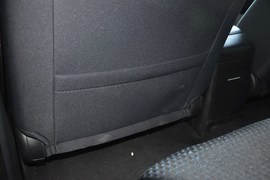 2013款郑州日产帕拉丁2.4L手动豪华型