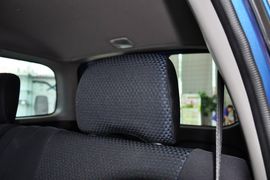 2013款郑州日产帕拉丁2.4L手动豪华型