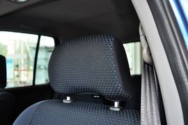 2013款郑州日产帕拉丁2.4L手动豪华型