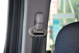 2013款郑州日产帕拉丁2.4L手动豪华型