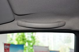 2013款郑州日产帕拉丁2.4L手动豪华型