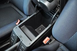 2013款郑州日产帕拉丁2.4L手动豪华型