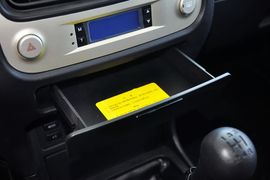 2013款郑州日产帕拉丁2.4L手动豪华型