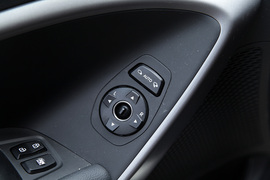 2014款现代全新胜达2.0T自动顶级型深测