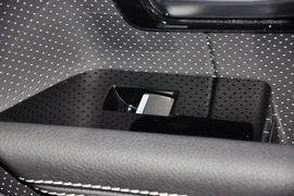 2014款路虎揽胜极光2.0T