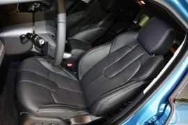 2014款路虎揽胜极光2.0T