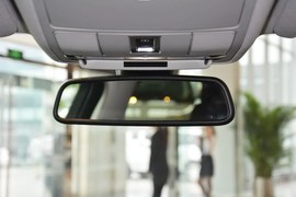 2014款路虎揽胜极光2.0T