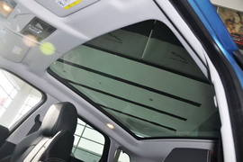 2014款路虎揽胜极光2.0T