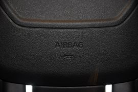 2014款路虎揽胜极光2.0T