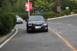 2009款斯柯达昊锐大连试驾