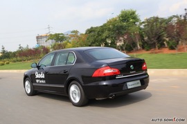 2009款斯柯达昊锐大连试驾