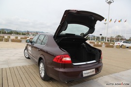 2009款斯柯达昊锐大连试驾