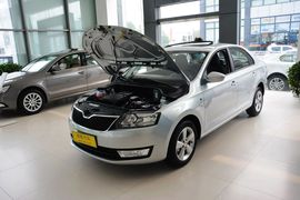 2013款斯柯达昕锐1.6L自动智选型