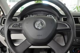 2013款斯柯达昕锐1.6L自动智选型
