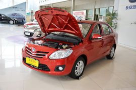 2012款长安悦翔V3
