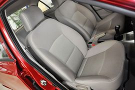 2012款长安悦翔V3