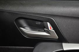 2014款吉利新帝豪两厢