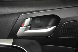 2014款吉利新帝豪两厢