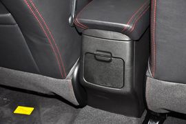 2014款吉利新帝豪两厢