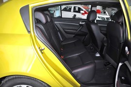 2014款吉利新帝豪两厢