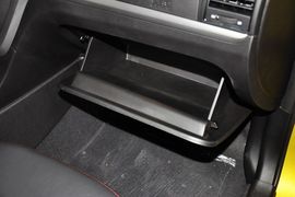 2014款吉利新帝豪两厢