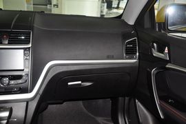 2014款吉利新帝豪两厢