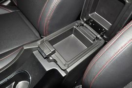 2014款吉利新帝豪两厢