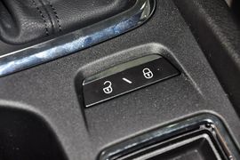 2014款吉利新帝豪两厢