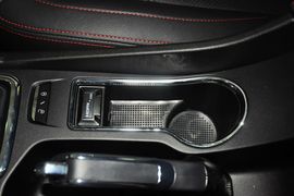 2014款吉利新帝豪两厢