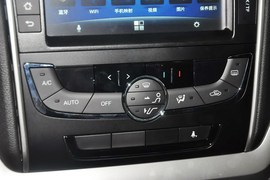 2014款吉利新帝豪两厢