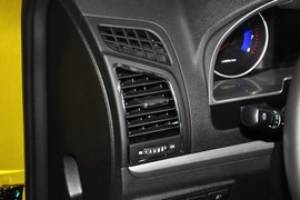 2014款吉利新帝豪两厢