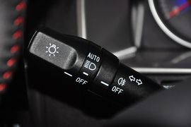 2014款吉利新帝豪两厢