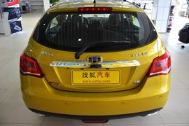 2014款吉利新帝豪两厢