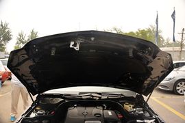 2015款奔驰E260L豪华型