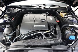 2015款奔驰E260L豪华型