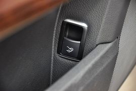 2015款奔驰E260L豪华型