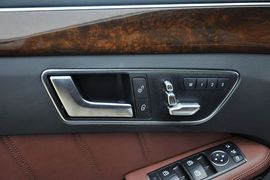 2015款奔驰E260L豪华型