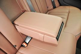 2015款奔驰E260L豪华型