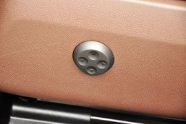 2015款奔驰E260L豪华型