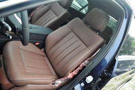 2015款奔驰E260L豪华型