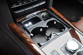 2015款奔驰E260L豪华型
