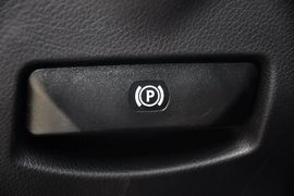 2015款奔驰E260L豪华型