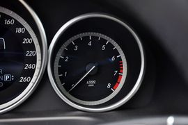 2015款奔驰E260L豪华型