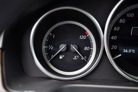 2015款奔驰E260L豪华型