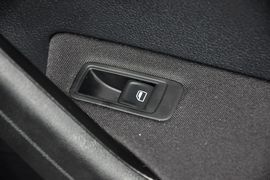 2013款大众捷达1.6L自动舒适型