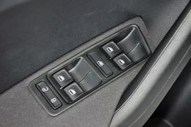 2013款大众捷达1.6L自动舒适型