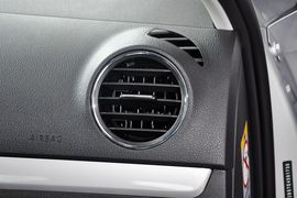 2013款大众捷达1.6L自动舒适型